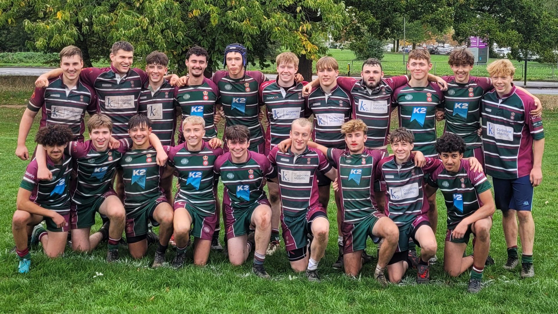 Image of Guildfordians Rugby Boys Rugby team located on Stoke Park Guildford - Teamwork