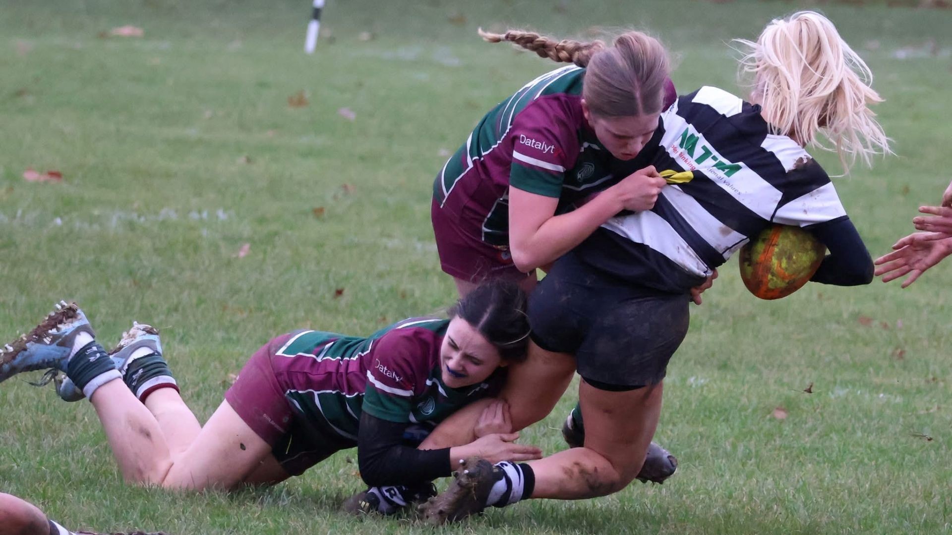 Guildfordians RFC - Girls Youth Rugby (year 6 and older)